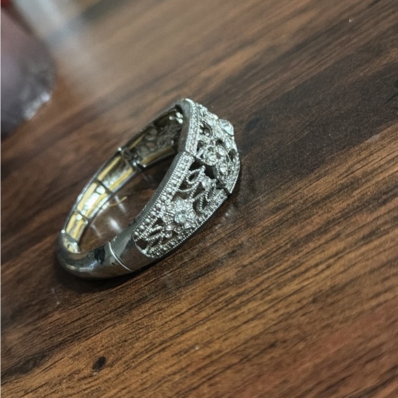 Elegant Silver Crystal Bangle - Picture 3 of 3